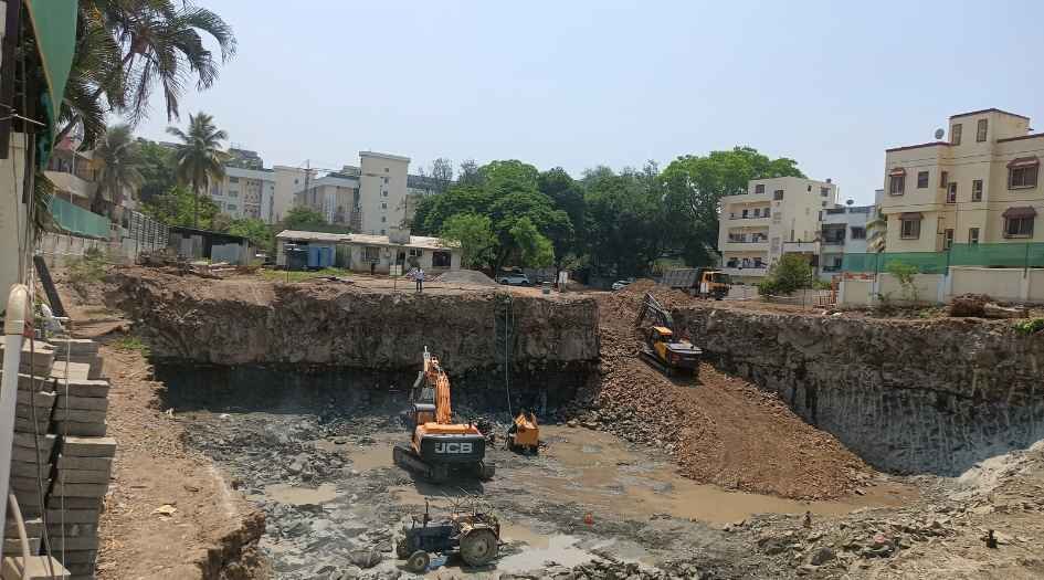 209-hadapsar-construction-image-3